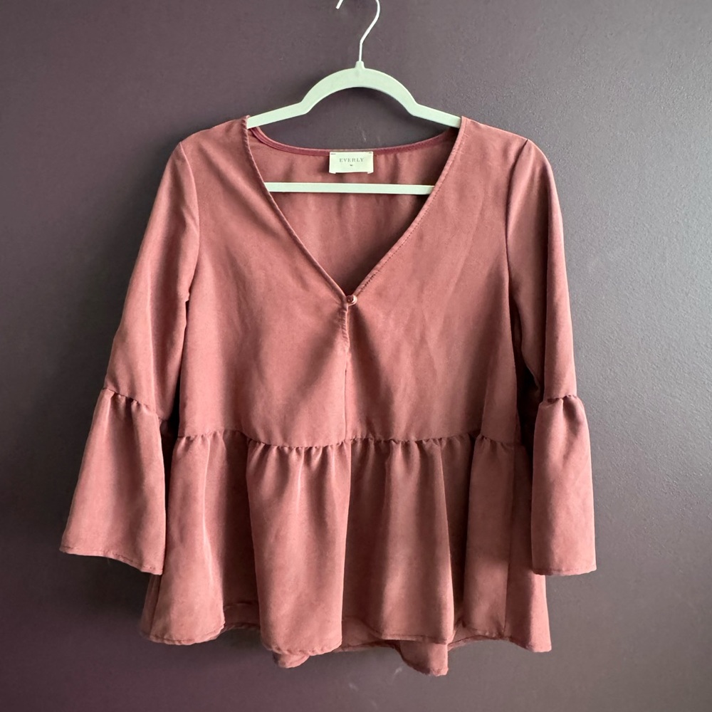 Everly Women's Mauve Peplum Top